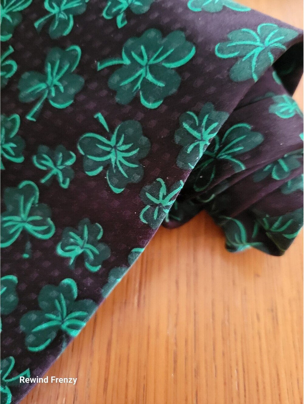 St Patrick’s Day Shamrock Necktie Seasons Silk Green 4 Leaf Clover Black